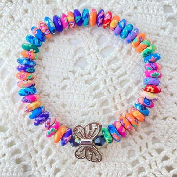 Butterfly Charm Floral Clay Bead Stretch Bracelet - Picture 2 of 2